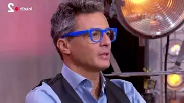 "C'est une vraie boulette", Julien Cohen fracasse l'objet d'un particulier, l'équipe d'"Affaire conclue" lui tombe dessus !