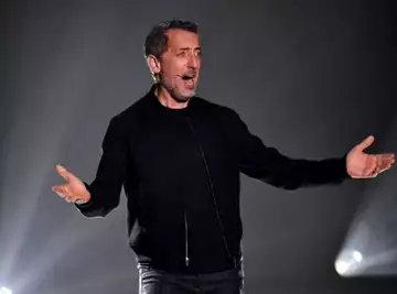 Gad Elmaleh : Caroline de Monaco en guerre contre son ancien gendre, elle jette en pâture sa rupture avec Charlotte Casiraghi