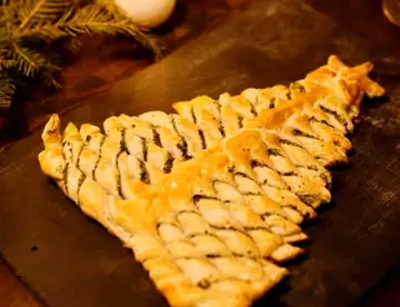 Sapin de Noël en pâte feuilletée : la recette et les étapes pour un apéritif savoureux