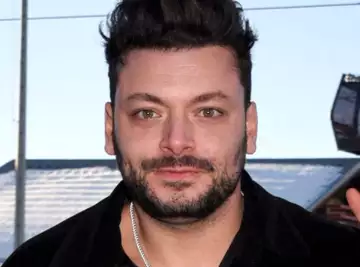 Kev Adams a été ridiculisé par Shy'm sous les yeux de Camille Combal lors d'une émission de télévision... Une séquence à ne pas manquer !