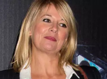 Flavie Flament (Stars à domicile) : Combien d'argent l'ex-femme de Benjamin Castaldi touchait-elle lorsqu'elle était présentatrice sur TF1 ?