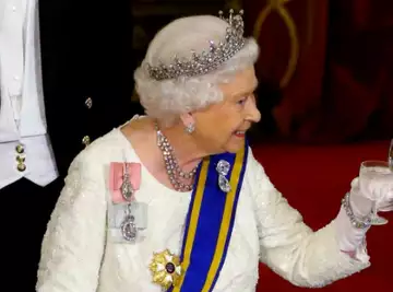 Interdiction du gin par Elizabeth II : la reine a remplacé l'alcool par un autre !