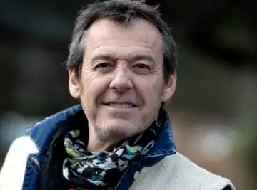 Les 12 coups de midi : un cameraman très distrait et peu professionnel, Jean-Luc Reichmann voit rouge et le montre publiquement !
