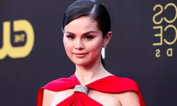 Selena Gomez est vivement critiquée par l'entourage de Justin et Hailey Bieber sur les réseaux sociaux : "Une marque de maquillage de merde" !