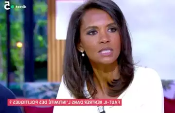 Grande tension sur le plateau entre les présentatrices Karine Le Marchand et Anne-Elisabeth Lemoine.... Twitter choqué par la séquence !