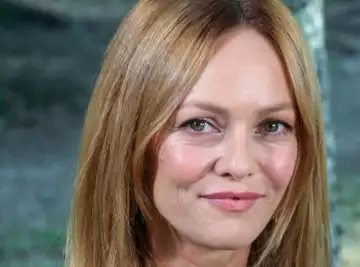 Vanessa Paradis : son secret pour une mine radieuse à 49 ans dévoilé