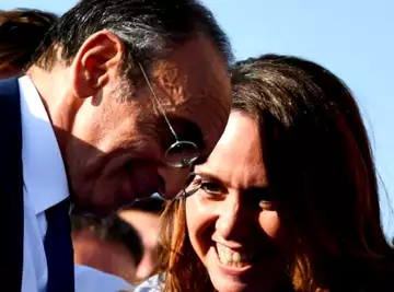 Eric Zemmour : ces blagues douteuses de sa compagne Sarah Knafo à Nicolas Sarkozy refont surface au pire moment de sa campagne !