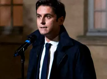 Covid-19 : Gabriel Attal affirme que "nous sommes dans une situation épidémique tendue", mais il rassure les Français.