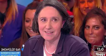 Une chroniqueuse de "TPMP" flirte en direct avec un homme politique célèbre... sa femme l'envoie balader quelques minutes plus tard sur Instagram !