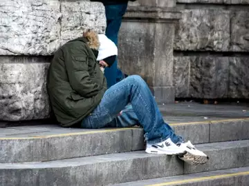 Deux ans après sa disparition, un adolescent atteint d'autisme réapparaît miraculeusement.