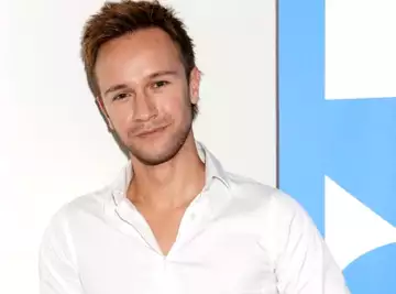 Cyril Féraud en deuil : l'animateur pleure la petite Livia et partage une nouvelle bouleversante !