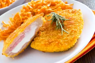 Recette spéciale pour les grands enfants : l'indémodable et délicieux cordon-bleu maison de Cyril Lignac