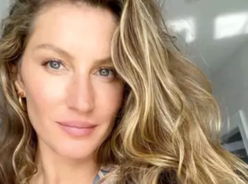 Des produits anti-rides : Voici ce que Gisele Bündchen (41 ans) applique chaque jour sur son visage pour obtenir un teint lisse et éclatant