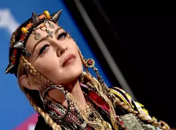 Madonna défigurée et méconnaissable dans une nouvelle vidéo