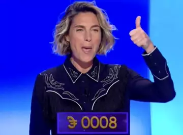 Le grand concours des animateurs (TF1) : écœurés, les internautes demandent le retour de Carole Rousseau, Alessandra Sublet est vilipendée.
