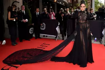 Gigi Hadid, Vanessa Hudgens, Emma Stone... ces premiers looks flamboyants au MET GALA 2022