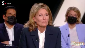 Claire Chazal : la journaliste s'éjecte et crée le malaise dans "Elysée 2022".