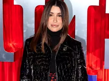 Jenifer dévastée : la découverte d'une tumeur au poumon bouleverse le quotidien de la chanteuse...