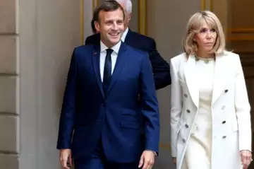 Brigitte Macron du côté des non vaccinés ? L'épouse d'Emmanuel Macron répond aux propos virulents du président et surprend