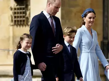 Comme transformée ! La princesse Charlotte a sept ans ... et c'est la copie conforme du prince William !