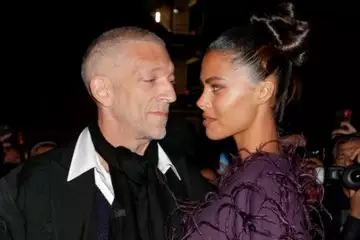 Tina Kunakey et Vincent Cassel rayonnent sur le tapis rouge en Arabie saoudite