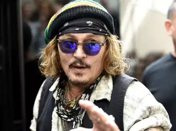 Johnny Depp mis hors de cause par la justice : Ces rumeurs de paternité le remettent à la une des journaux