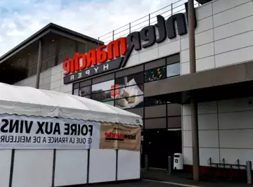 Les visages des "voleurs du mois" sont exposés à l'entrée d'un magasin Intermarché dans le Tarn-et-Garonne !