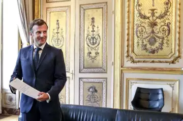 #Macrondestitution, Twitter s'enflamme après les propos virulents d'Emmanuel Macron... Que menace réellement le président de la République ?