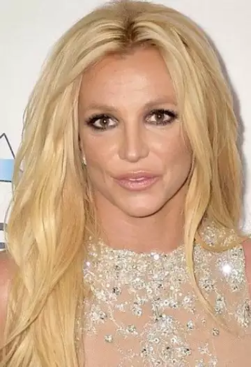 Britney Spears, Kylie Jenner, Miley Cyrus : ces 10 stars sont convaincues de vivre dans une maison hantée par des fantômes !