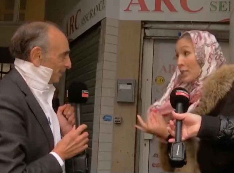 Eric Zemmour : Dans la rue, il oblige une femme voilée à enlever son foulard - la vidéo qui a déjà enflammé Twitter !