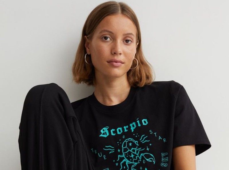 H&M : Ces T-shirts avec votre signe astrologique coûtent moins de 10 euros !