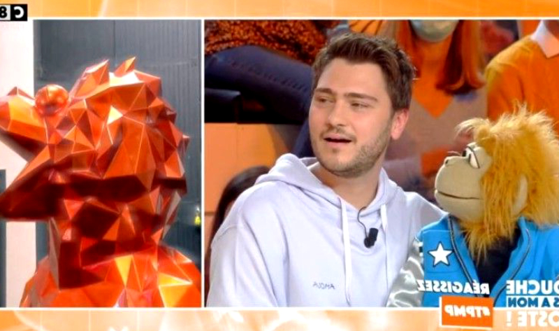 VIDEO : Jeff Panacloc sans réaction face à un cadeau incroyable de Cyril Hanouna.... Malaise sur le plateau de TPMP