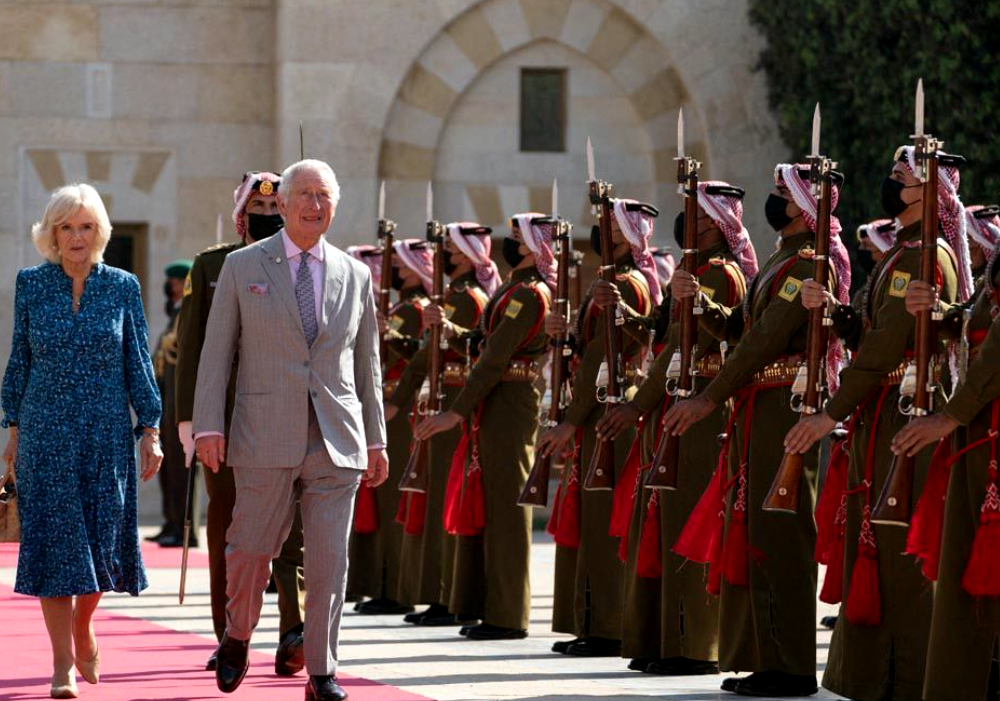 Charles et Camilla en Jordanie : Pourquoi reviennent-ils avec 72 précieuses bouteilles ?