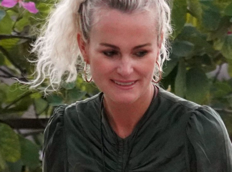 Laeticia Hallyday en studio : Bernard Montiel met fin aux rumeurs d'un nouvel album posthume et dévoile son futur projet !