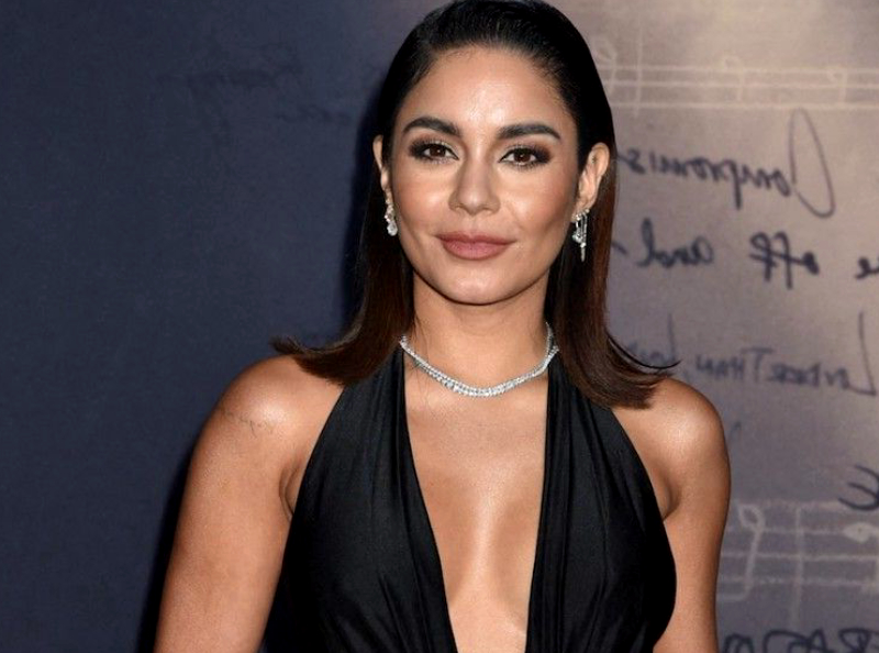 Vanessa Hudgens : son astuce insolite pour camoufler un bouton ne vous coûtera pas un centime !