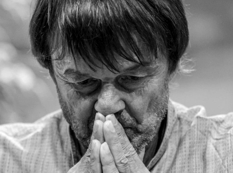 Nicolas Hulot face à la mort : Cette "nuit de Noël dégoûtante" où il a découvert le corps de son frère...
