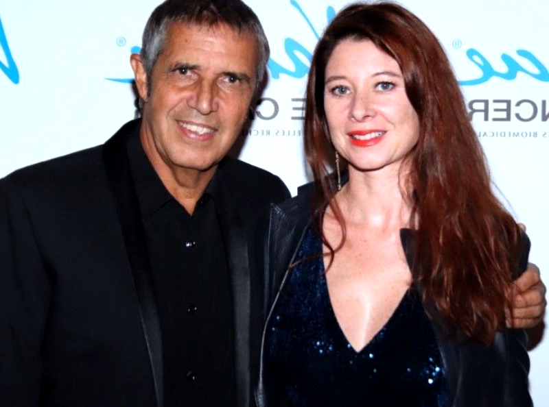 "Je sais qu'Hélène a souffert quand j'ai refusé d'avoir un autre enfant"... : Julien Clerc se livre comme jamais sur sa relation avec Hélène Grémillon