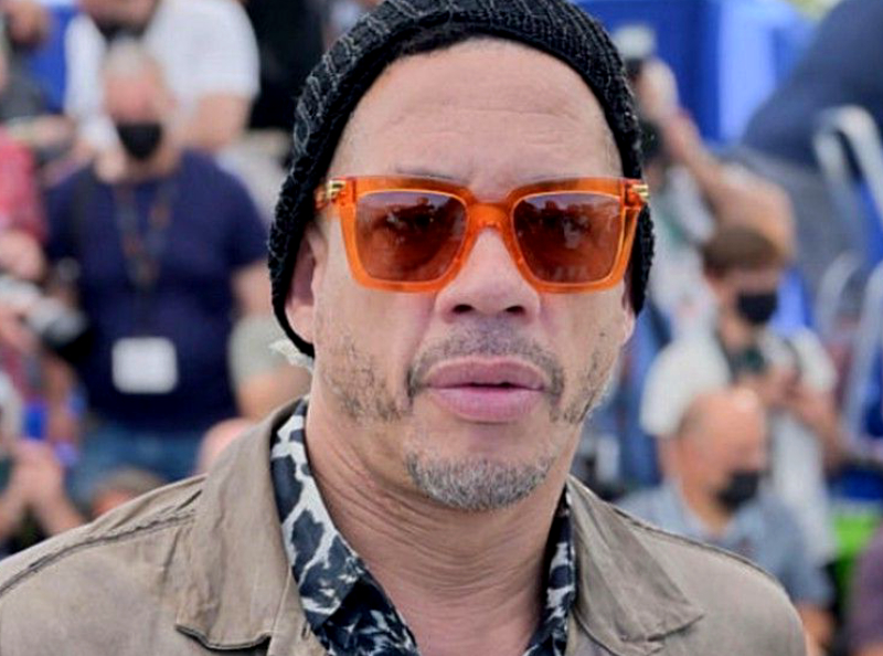 "Je ne le regarde pas... " JoeyStarr tabasse Jérôme Anthony dans "Tous en cuisine", la séquence est hallucinante !