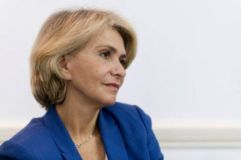Valérie Pécresse en route pour la présidence 2022 : son fils a été pris en possession de cannabis, elle réagit !