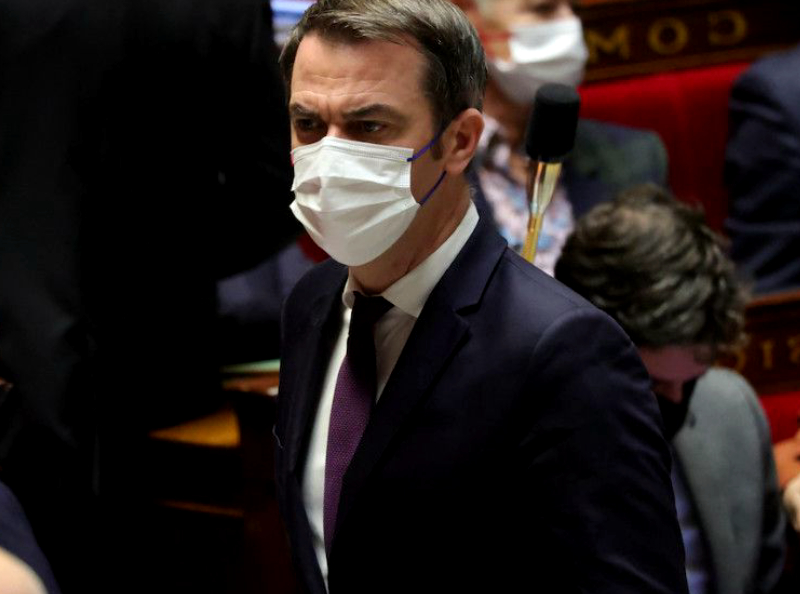 Fin du carnet de vaccination : ce qu'Olivier Véran vient d'annoncer ... et très clairement !