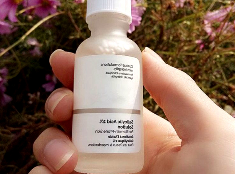 Acné : après deux ans, ce sérum emblématique pour 6E de The Ordinary est de retour