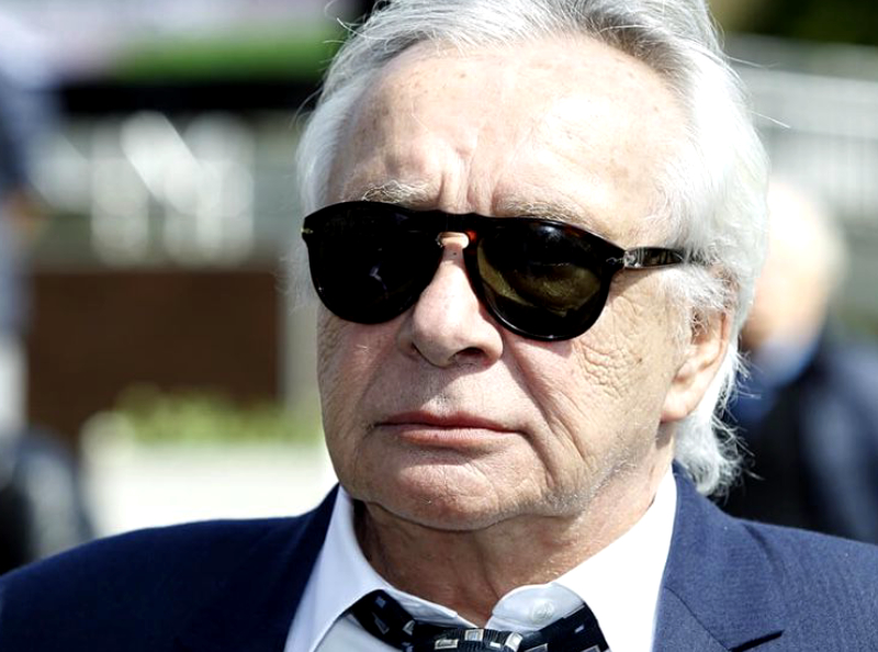 Trois mois de prison : le chanteur français Michel Sardou au centre d'un procès choquant et délirant !