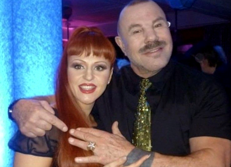 L'ex-star de la télé-réalité et chanteuse Cindy Sander est dévastée : elle a perdu l'homme de sa vie... décédé de manière inattendue !