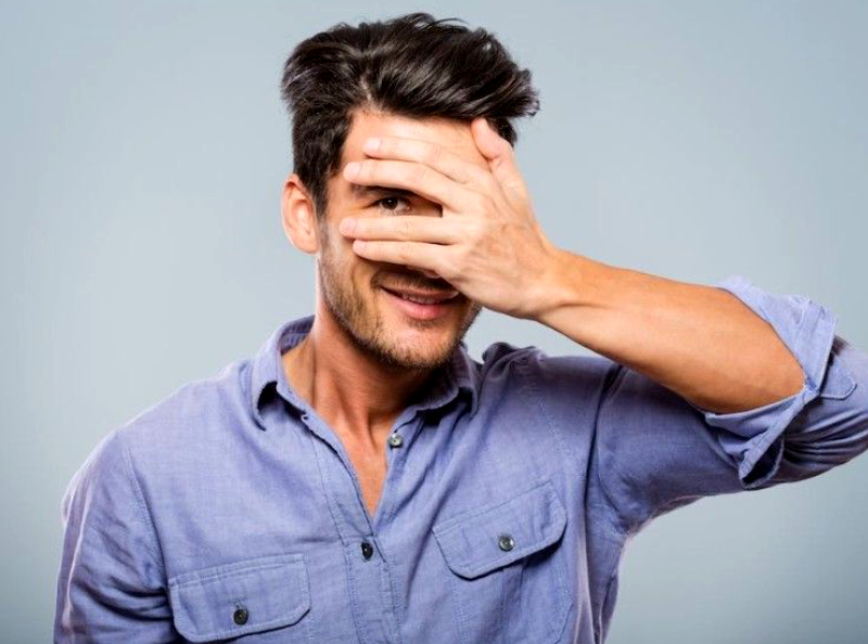 C'est le signe le plus timide du zodiaque... Il ne fera jamais le premier pas !