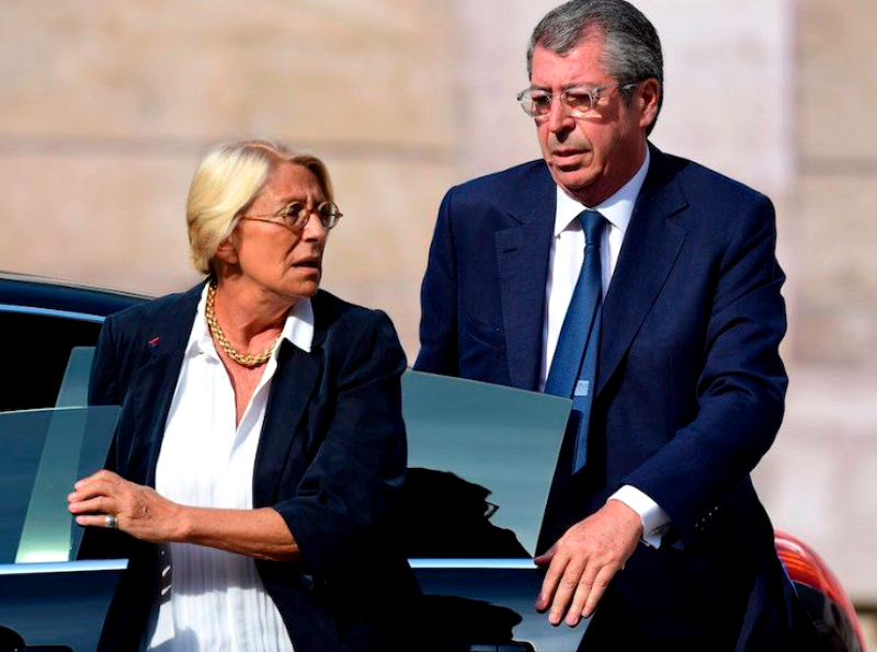La justice renvoie les époux Isabelle et Patrick Balkany en prison car ils sont sous bracelet électronique depuis plusieurs mois pour fraude fiscale !