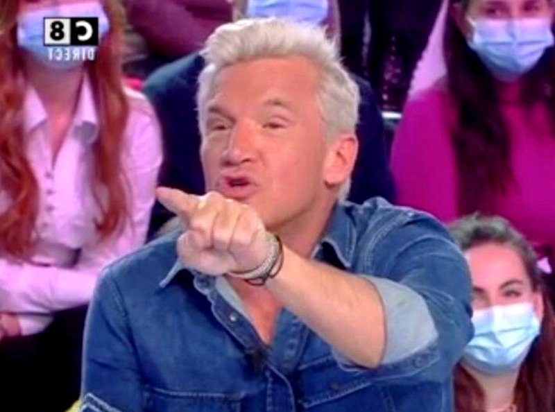 "Je me suis fait opérer pour lui" : C'est la chirurgie esthétique qu'a subie Benjamin Castaldi à cause des moqueries de Cyril Hanuna dans TPMP !