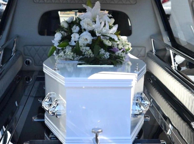 "En un clic, je suis morte" ... Une Bretonne de 63 ans, déclarée morte à tort, se bat depuis des semaines pour prouver qu'elle est toujours en vie
