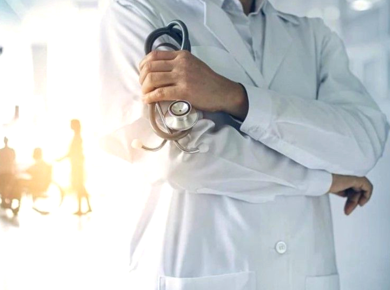 Il souffre de problèmes respiratoires... Les médecins, choqués, font une terrible découverte