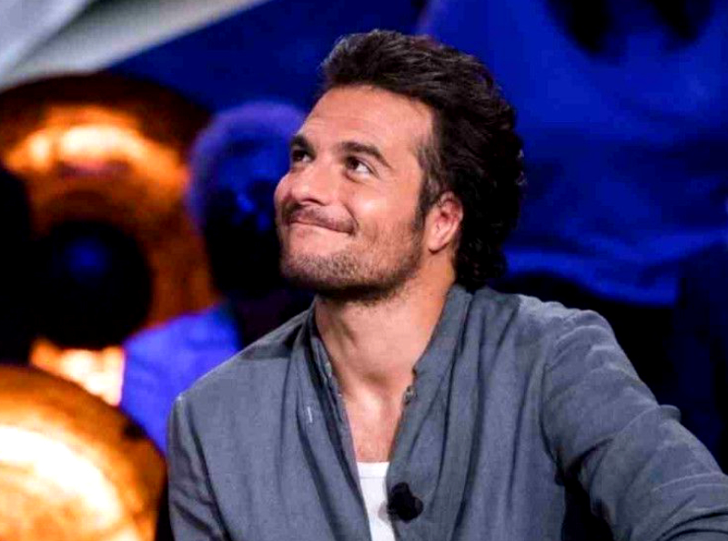 "C'est compliqué pour moi de trouver les bons mots", révélé par "The Voice", le chanteur Amir a décidé de changer le monde : long message poignant sur Instagram !