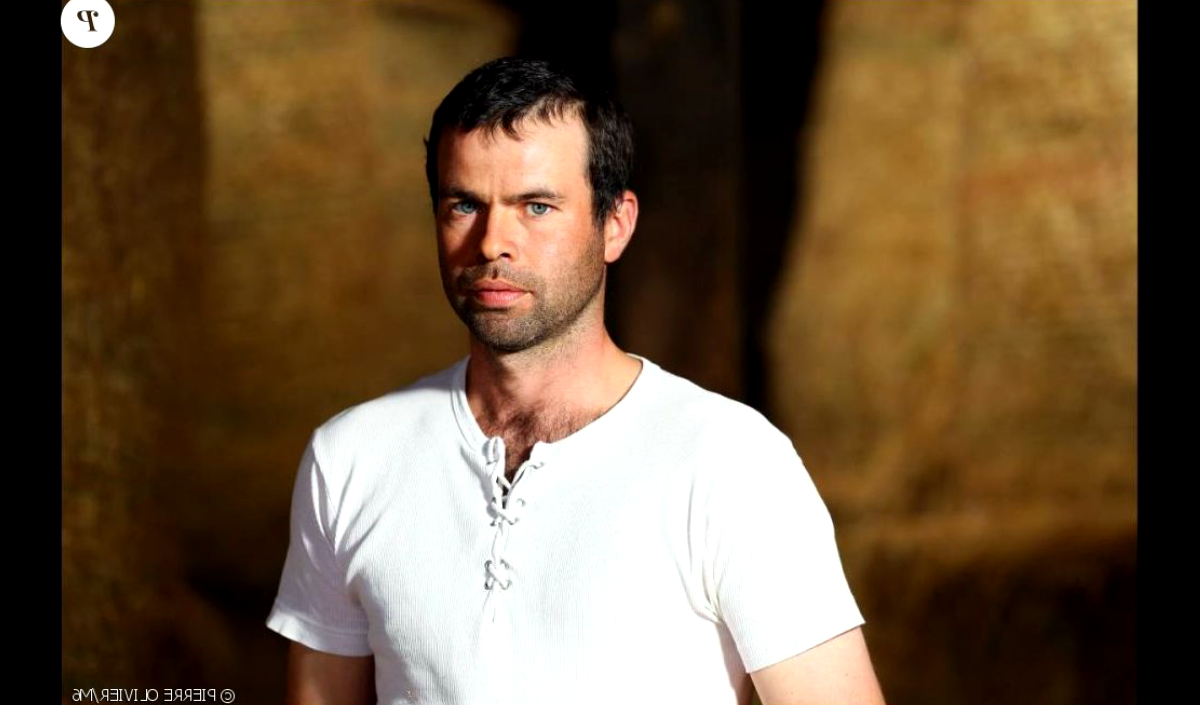 Nicolas L Amour Est Dans Le Pre Victime D Un Accident De Nouveaux Details Terribles Reveles Allo People Nicolas L Amour Est Dans Le Pre Victime D Un Accident De Nouveaux Details Terribles Reveles Allo People